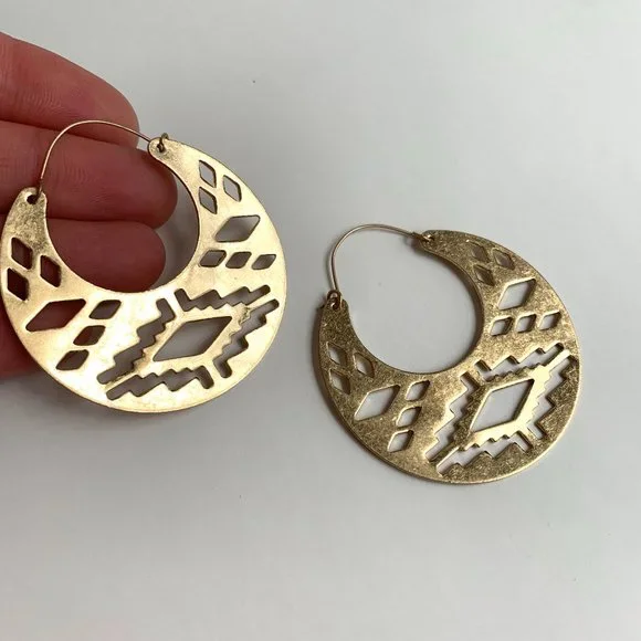 NEW~ Sundance Cut Out Hoop Earrings - Picture 5 of 8